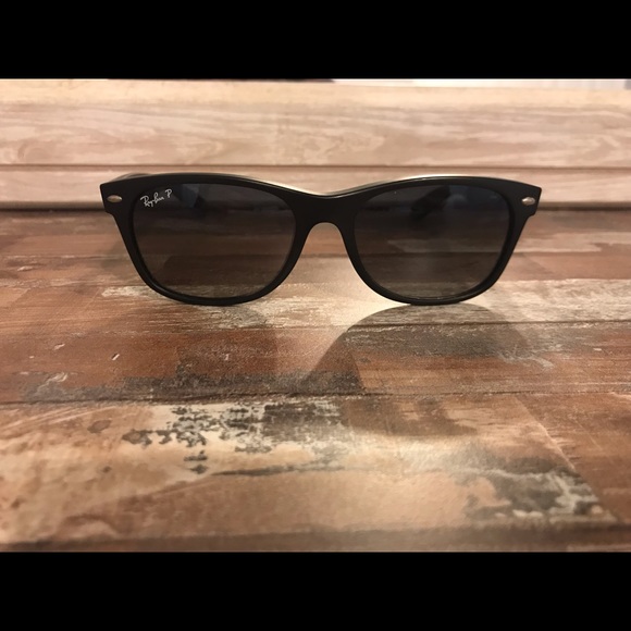 Ray Ban Original Wayfarer Polarized Sunglasses main image 7